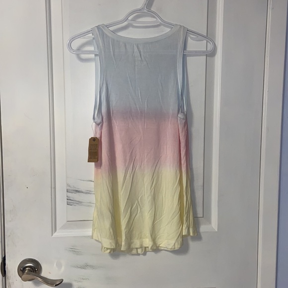 *2 for $22* NWT American Eagle Tank Top - Picture 2 of 6